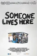 Someone Lives Here | Cineva trăiește aici Poster